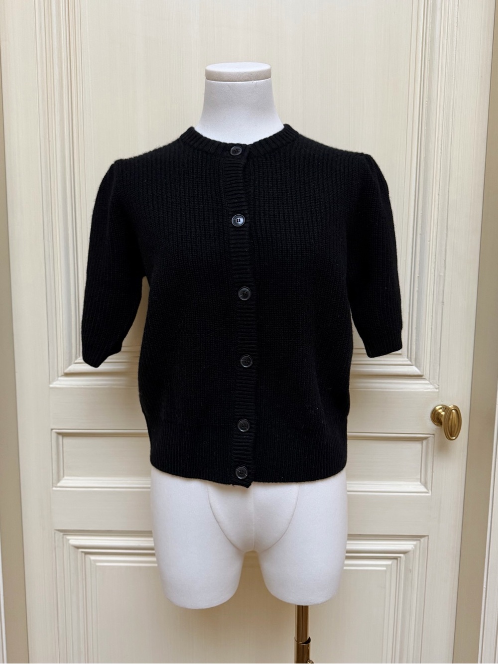 Frame Black Short-Sleeve Button-Up Cardigan